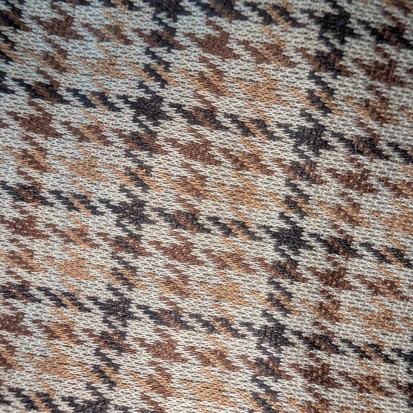 American Eagle Outfitters Checkered Mini Skirt in Tan and Black - Picture 3 of 4